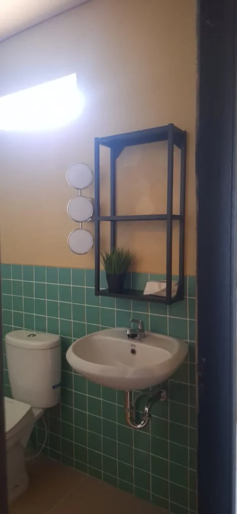 Bathroom Interior - MGM1