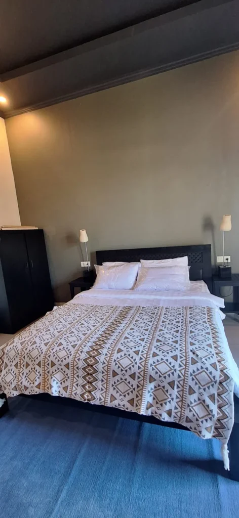 Bed - MGM1