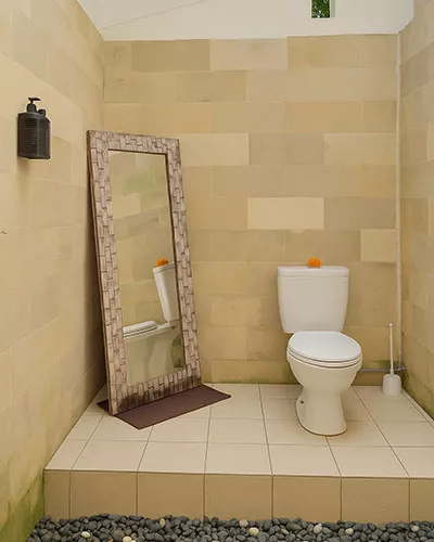 Jungle Hideaway Villas Luxury Toilet