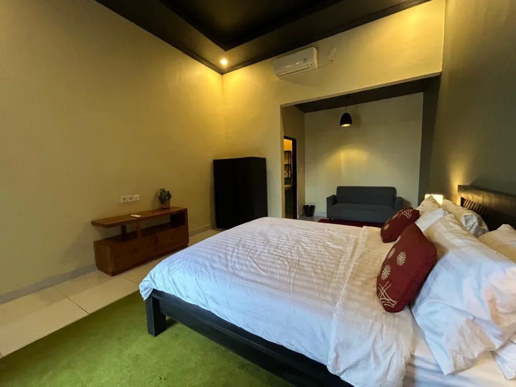 Maya Garden Manor MGM1 - Bed